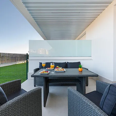 Wintowinrentals Exclusive With A Large Terrace In The Coastal Paradise Of Apartment *